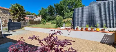 Jardin de l'établissement La Gelotière maison de compagne à 10 min du Puy du Fou