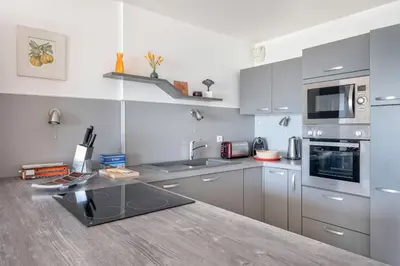 Cuisine ou kitchenette dans l'établissement Vue mer - Appartement face mer pour 6