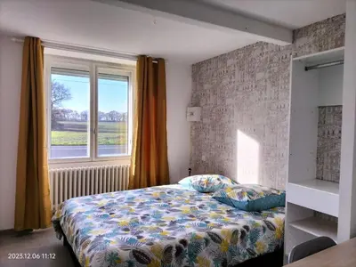 Un ou plusieurs lits dans un hébergement de l'établissement 2 SDB - 2 Chambres - 1 lit d'appoint enfants