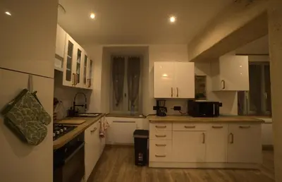 Plan de l'établissement Maison atypique centre bourg 15kms du PDF et Parc Maulévrier