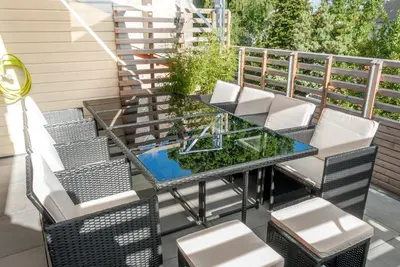 Balcon ou terrasse dans l'établissement Maison avec terrasse plein sud à 7 min de la gare