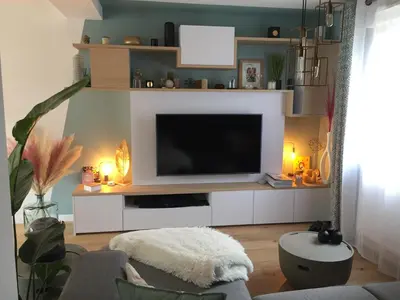 Télévision ou salle de divertissement dans l'établissement Agréable maison neuve Angers Centre-Madeleine