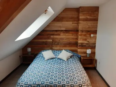 Un ou plusieurs lits dans un hébergement de l'établissement gîte « Chez Albertine et Thérèse »