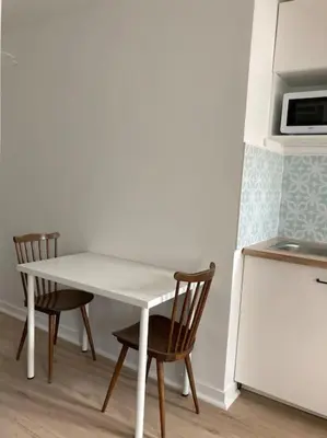 Cuisine ou kitchenette dans l'établissement Studio neuf Pont-rousseau Rezé