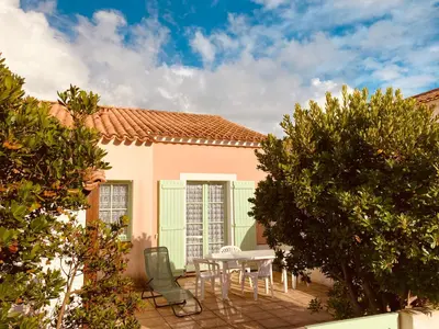 Jardin de l'établissement Maison du lac, golf et océan à 100m