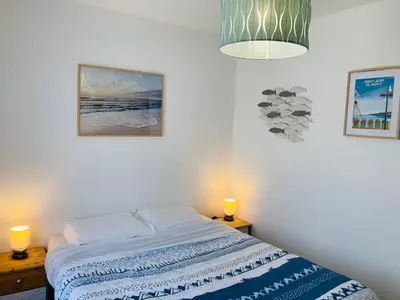 Un ou plusieurs lits dans un hébergement de l'établissement Maison de l'océan, convivialité et plage à 300m