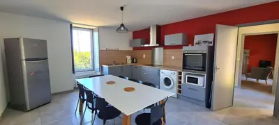 Cuisine ou kitchenette dans l'établissement Joli gîte chez Paulette à 10 min du Puy du Fou