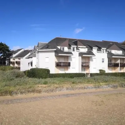 Accès direct à la PLAGE de Mr HULOT Saint Marc sur Mer près de La Baule - Parking privé