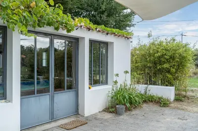 Jardin de l'établissement Les Joublanchas : Maison familiale mer et campagne pour 16