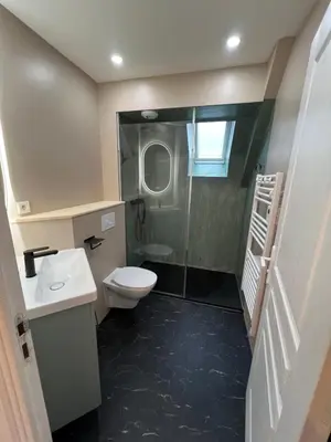 Salle de bains dans l'établissement Gîte en Bretagne Sud Ty Nikolaz