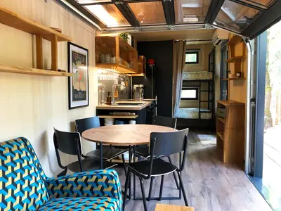 Cuisine ou kitchenette dans l'établissement Vaimiti, cabane cosy sous les pins (50m de la plage)