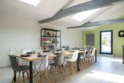 Restaurant ou autre lieu de restauration dans l'établissement GÎTE DE L'ODA