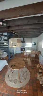 Coin salon dans l'établissement Maison des Gabelous