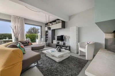 Coin salon dans l'établissement Maison d’Architecte Face Mer à la Plaine sur Mer
