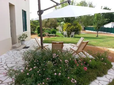 Jardin de l'établissement Maison de famille Benaiteau à 10' du Puy du Fou