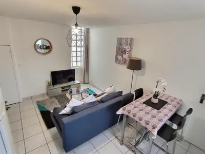 Télévision ou salle de divertissement dans l'établissement Superbe Type 2 - Cosy et Chaleureux