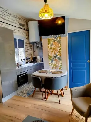Cuisine ou kitchenette dans l'établissement La maisonnette de Joséphine