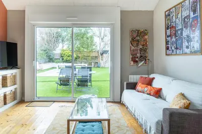 Coin salon dans l'établissement Maison pour 8 avec piscine - Noirmoutier-en-l'Île