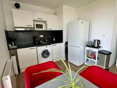 Cuisine ou kitchenette dans l'établissement Appartement standing Vue panoramique sur Nantes