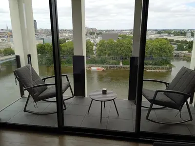 Balcon ou terrasse dans l'établissement Appartement standing Vue panoramique sur Nantes