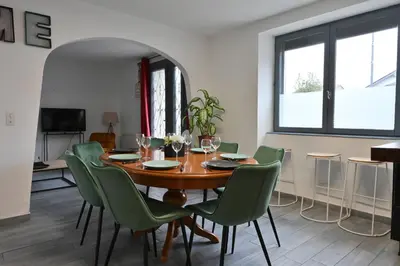 Télévision ou salle de divertissement dans l'établissement La Champtocette de la Loire