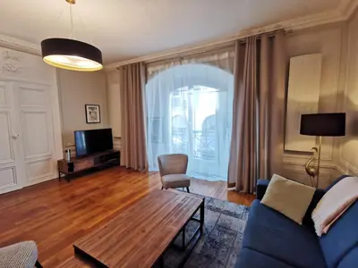 Coin salon dans l'établissement Le Royal Couëdic - Les Maisons de Madeleine