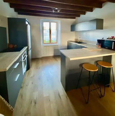 Cuisine ou kitchenette dans l'établissement « Beslétoile » au cœur de la nature