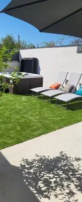 Jardin de l'établissement Le Béluga spa Aéroport Nantes Bouguenais Rezé