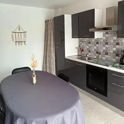 Petit appartement à la campagne proche mer