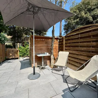 Terrasse ou espace extérieur de l'établissement L'évasion des pins - Au coeur de la Nature