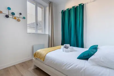 Un ou plusieurs lits dans un hébergement de l'établissement Le Puits d'Argent - Spacieux T2 au Coeur de Nantes