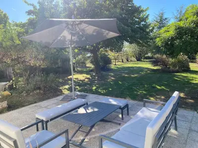 Jardin de l'établissement Gite de Tréguilly 4 chambres