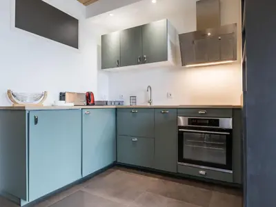 Cuisine ou kitchenette dans l'établissement Studio lumineux avec loggia, à 50m de la plage, parking privé, proche commerces et restaurants - FR-1-306-1236