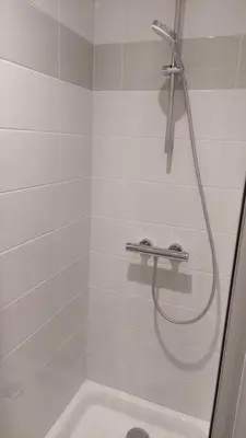 Salle de bains dans l'établissement Appartement 2 pièces proche cathédrale