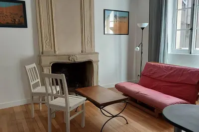 Coin salon dans l'établissement Appartement 2 pièces proche cathédrale