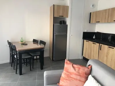 Cuisine ou kitchenette dans l'établissement L'Azalée d'Eden