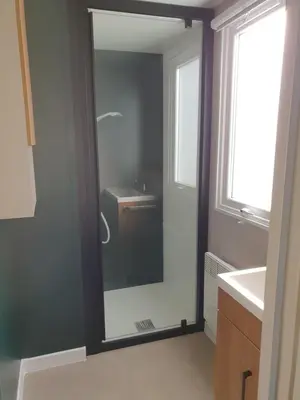 Salle de bains dans l'établissement Camping du Bois Dormant
