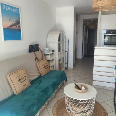 Cuisine ou kitchenette dans l'établissement Face estacade, studio 4 personnes vue mer