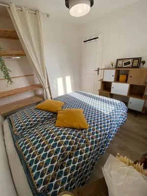 Un ou plusieurs lits dans un hébergement de l'établissement Villa avec jacuzzi proche de la mer et du centre
