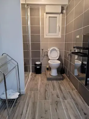 Salle de bains dans l'établissement T2 à côté de Puy du Fou