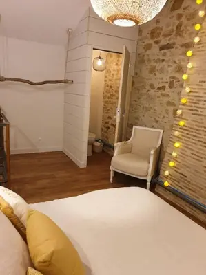 Un ou plusieurs lits dans un hébergement de l'établissement Logement Cosy 2 à 4 Personnes Campagne proche Mer