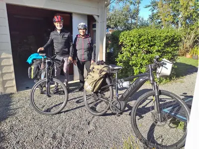 Vélo sur le terrain de l'établissement TY BIHAN ou dans les environs