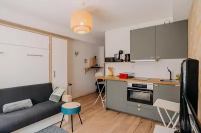 Cuisine ou kitchenette dans l'établissement RÉPUBLIC’STUDIO AVEC PARKING !