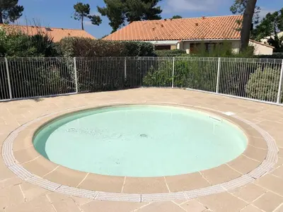 Piscine de l'établissement La KoZy - Maison moderne, Mer, Forêt, Piscine - Wifi ou située à proximité