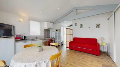 Cuisine ou kitchenette dans l'établissement Escale Oceane 5 minutes des plages