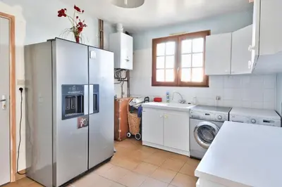 Cuisine ou kitchenette dans l'établissement Maison pour 11 - Piscine - Noirmoutier-en-L'île