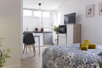 Cuisine ou kitchenette dans l'établissement studio trankil coeur d'Ancenis - balcons d'Ancenis