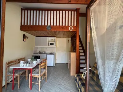 Cuisine ou kitchenette dans l'établissement Maison de vacances à Notre-Dame-de-Monts avec piscine et parking privés - FR-1-540-209